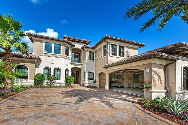 Best Driveway Paving Contractor  in Evansville, WI